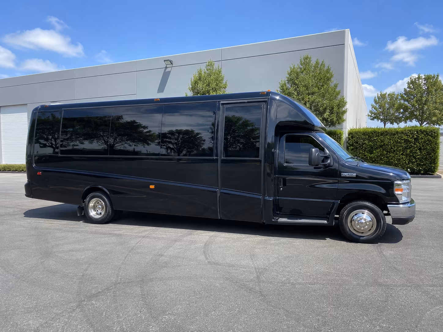 Rent a Bus to loanDepot Park