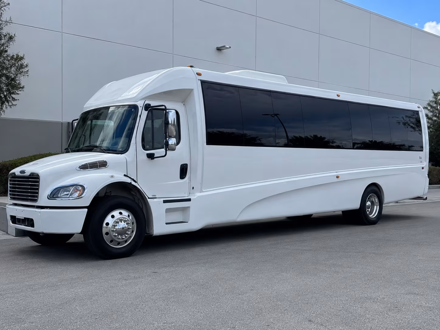 Hialeah Birthday, Sweet 16, & Quinceañera Party Bus Rentals