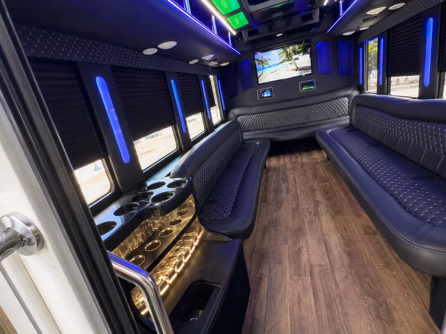 Hialeah Birthday, Sweet 16, & Quinceañera Transportation group transportation
