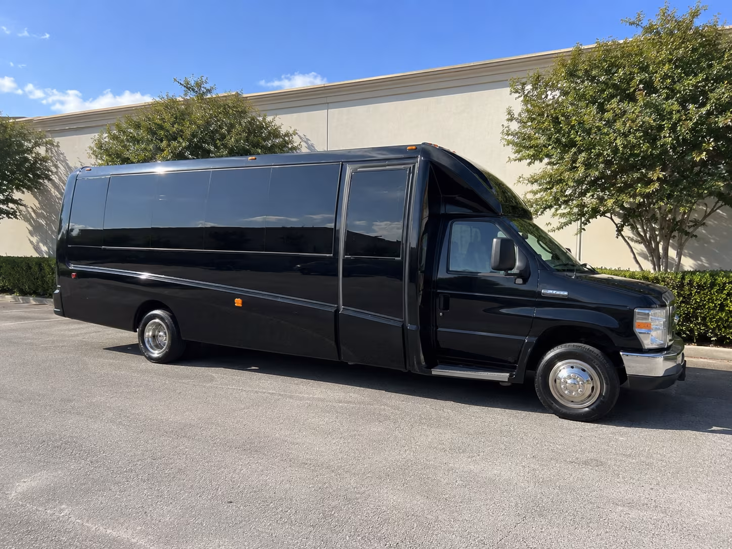 Pembroke Pines Birthday, Sweet 16, & Quinceañera Party Bus Rentals